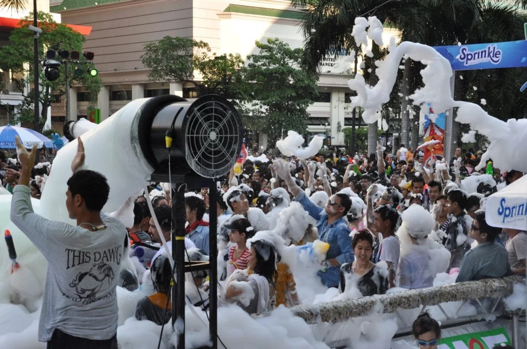 songkran central world