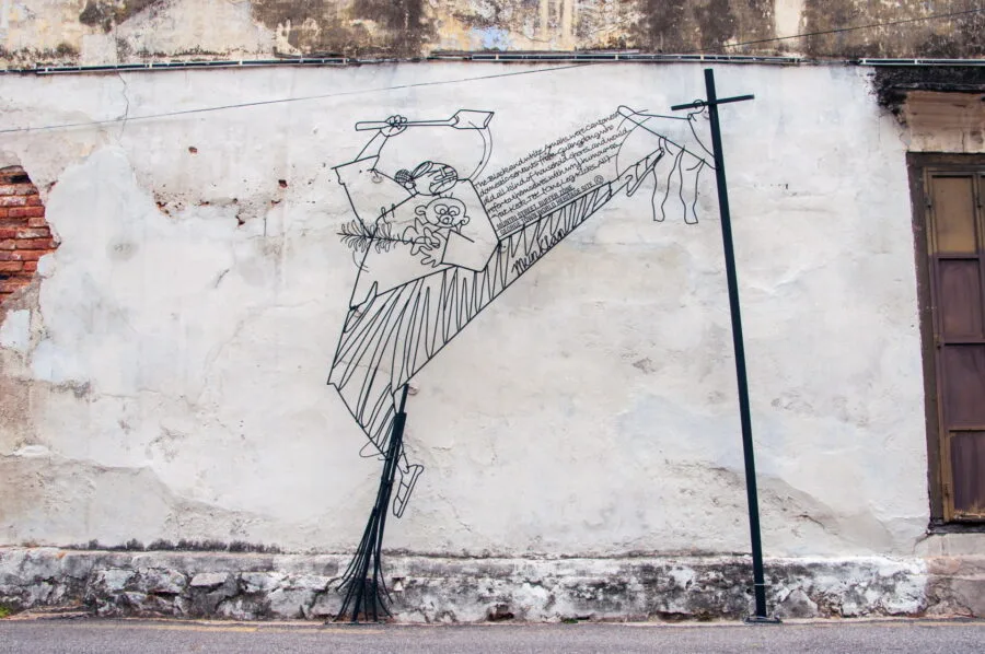 sculpture one leg kicks all marking george town penang