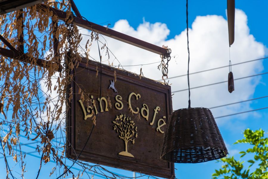 panneau lins cafe savannakhet laos