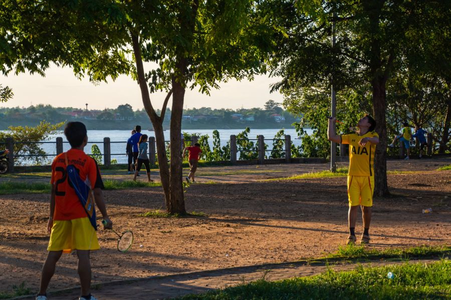 sport au bord du mekong savannakhet laos