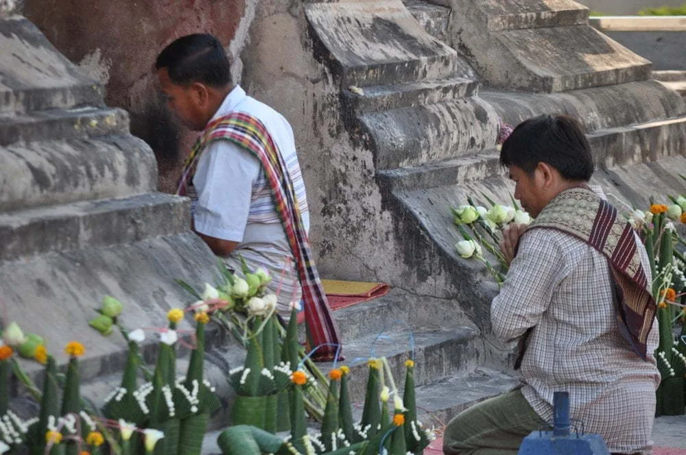 temple That Ing Hang Stupa savannakhet