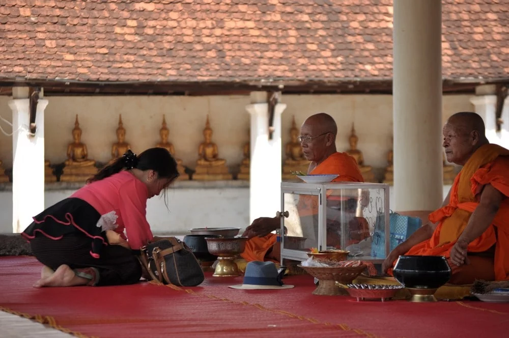 temple That Ing Hang Stupa savannakhet