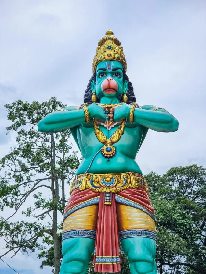 statue hanuman ramayana cave kuala lumpur