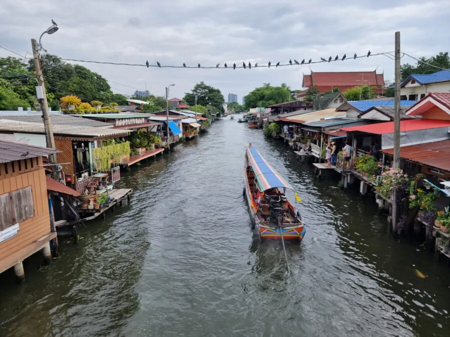 khlong canal bangkok yai baan silapin