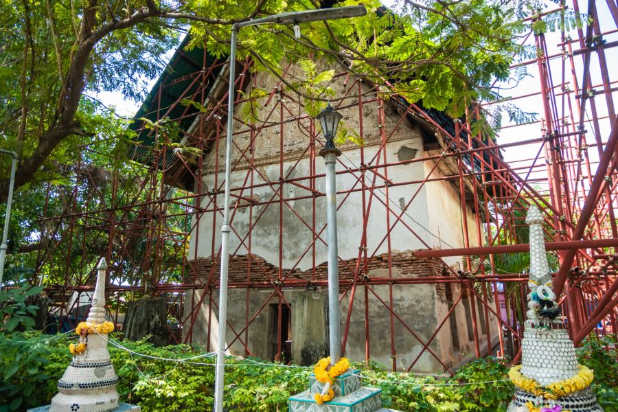 echafaudages au old wat bang nam phueng nok bang kachao