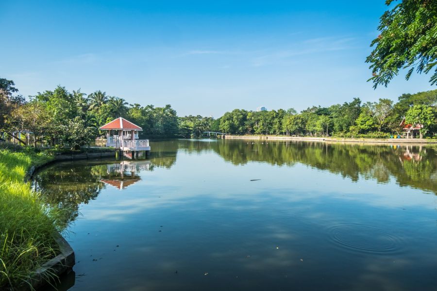 Étang du parc Sri Nakhon Khuean Khan à Bang Kachao