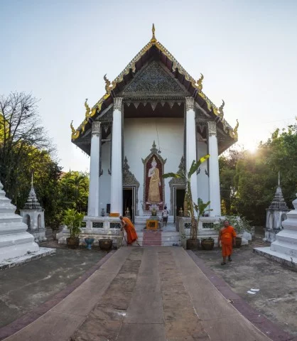 wat kampaeng pak khlong