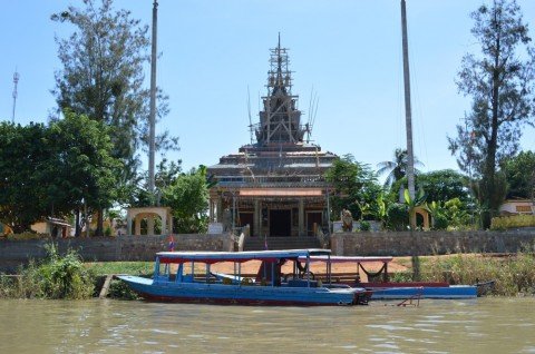 temple kompong phluk