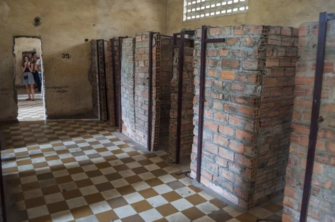 brick cells tuol sleng s-21
