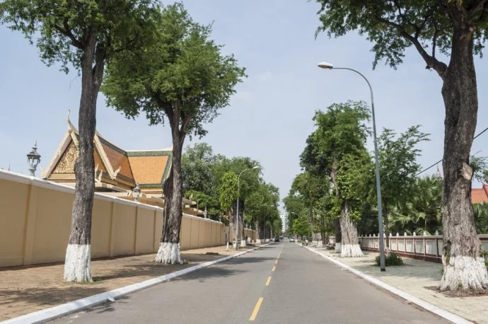 royal palace enclosure phnom penh
