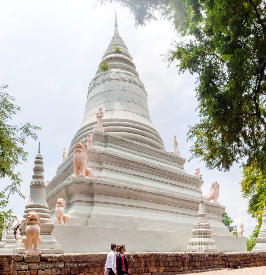 grand chedi at Wat Phnom