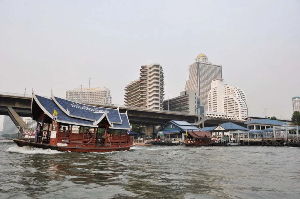 sathorn pier saphan taksin bangkok