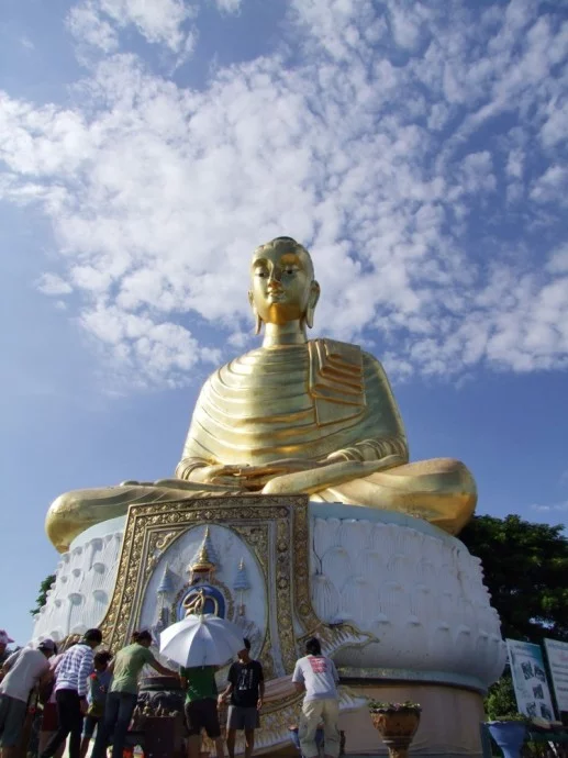 golden buddha ban krut