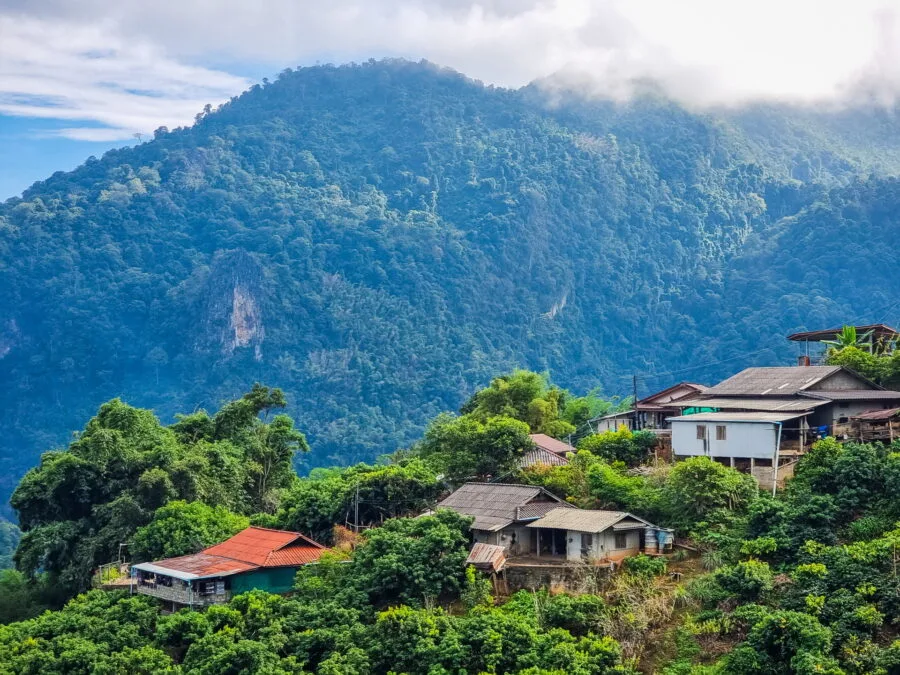 mountainside houses ban pha mi chiang province
