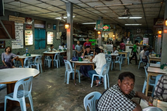 restaurant pathein birmanie