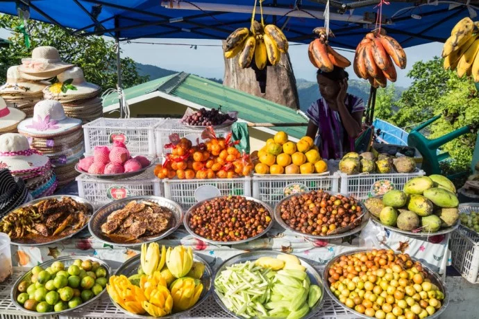 kyaiktiyo gold rock burma