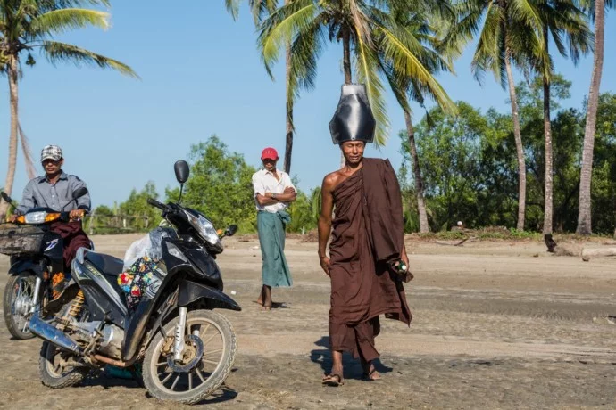 motorbike chaung tha ngwe saung burma