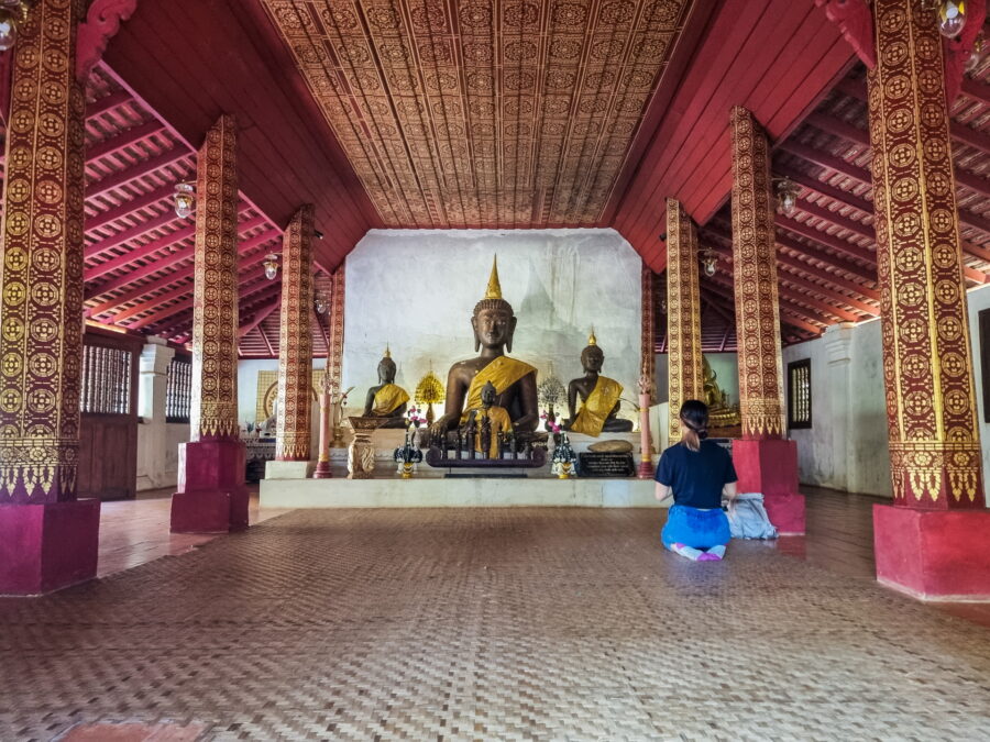 interior viharn wat pha lat doi suthep chiang mai