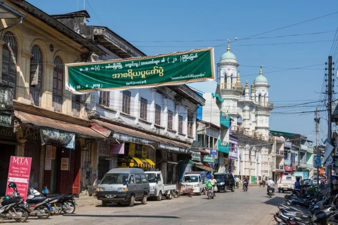 Mawlamyine Street Burma