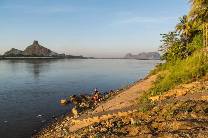 mount hpan pu from hpa in burma