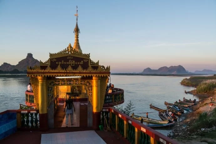 Shwe Yin Myaw Hpa Pagoda in Burma