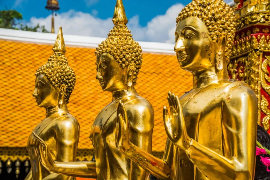 triple golden buddhas wat phra that doi suthep