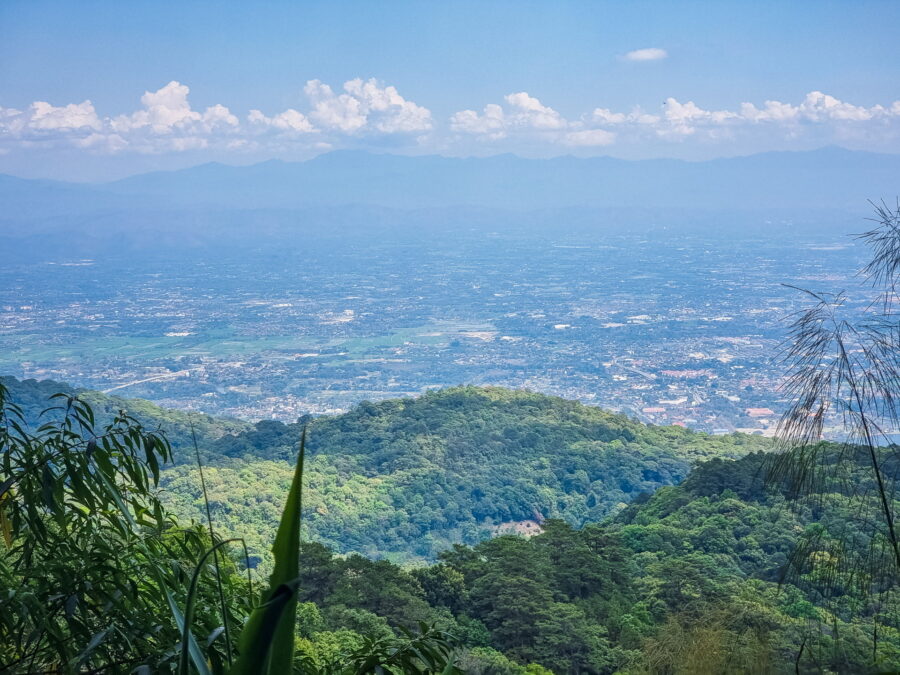 vue sur vallee nord de chiang mai depuis doi pui