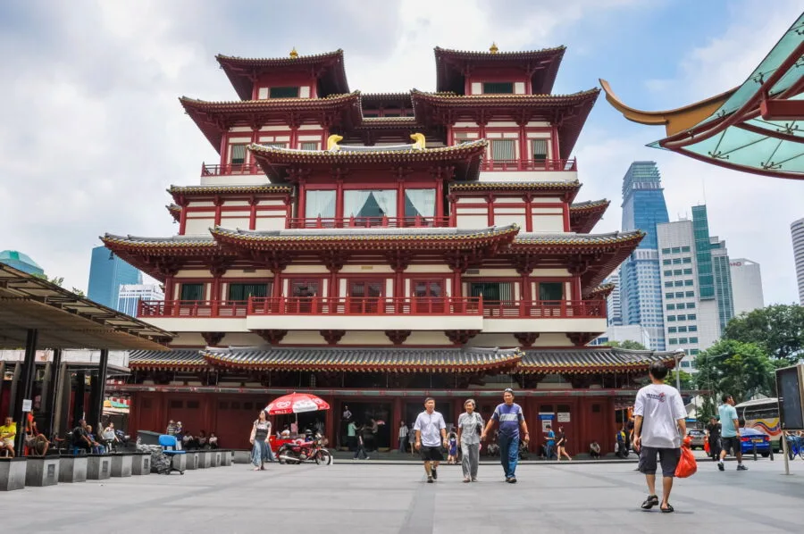 buddha tooth relic temple chinatown district singapore