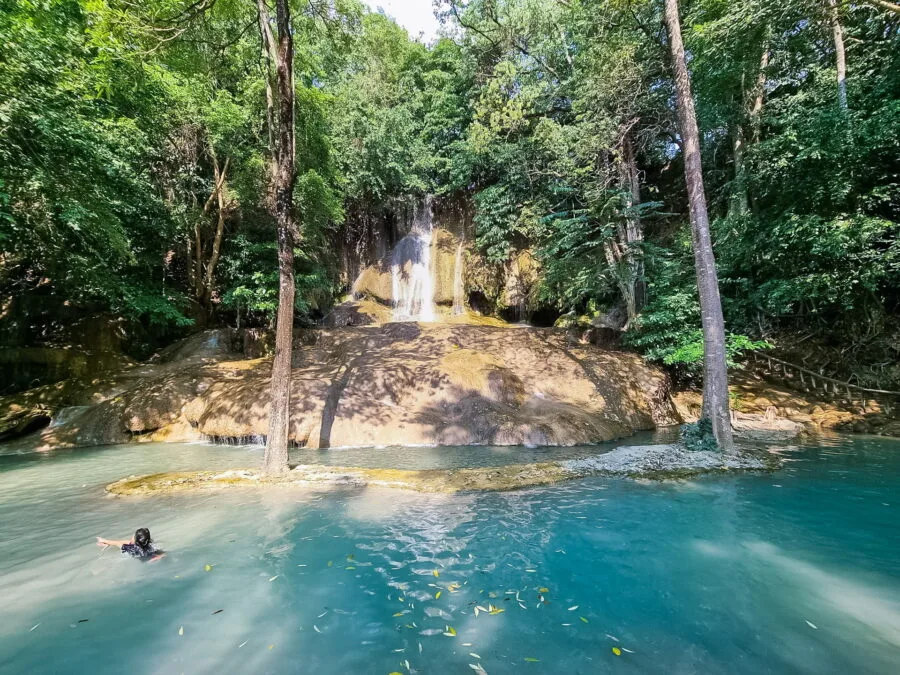 sai yok noi waterfall in kanchanaburi
