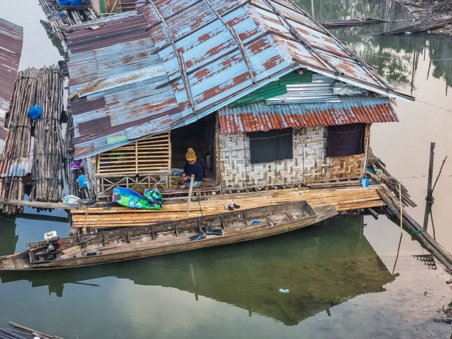floating house at wangka sangkhlaburi village