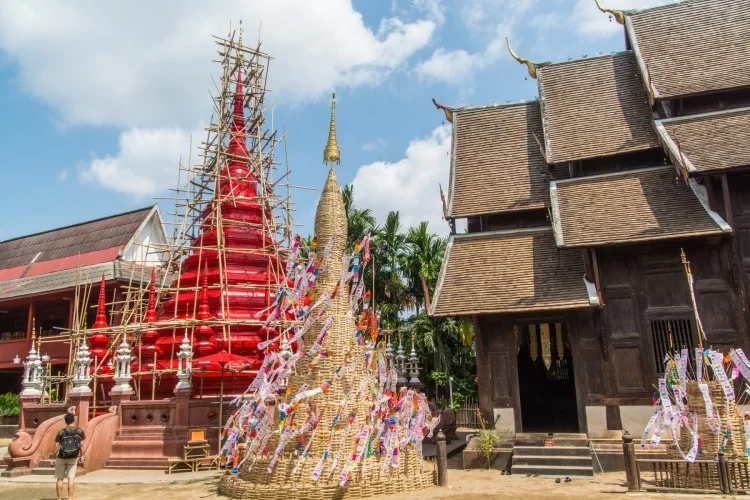 chiang mai temple during songkran