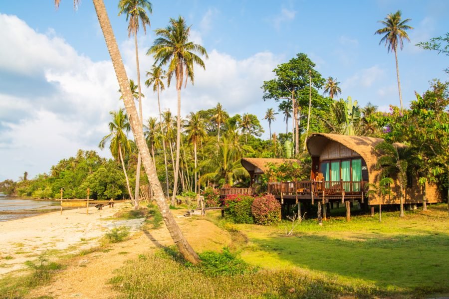 bungalows au The Cinnamon Art Resort and Spa koh mak