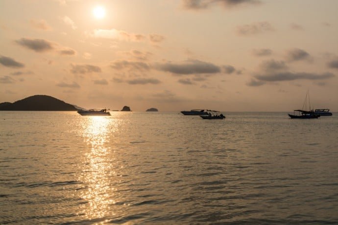 Coucher de soleil sur la plage de Ao Suan Yai