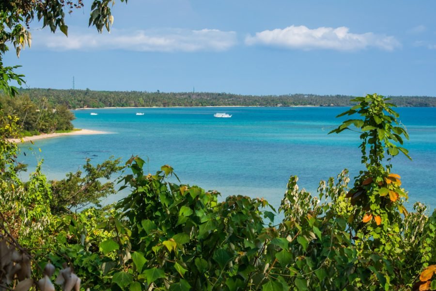 point de vue depuis la côte ouest de l'île