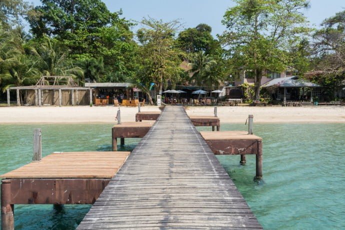 ponton principal sur plage ao suan yai koh mak