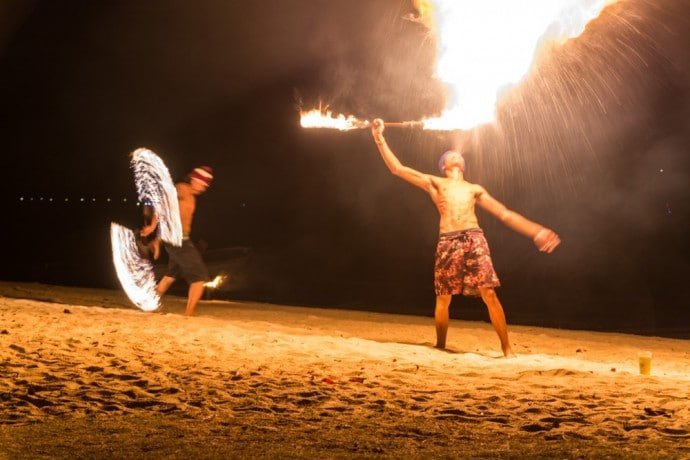 show cracheur de feu plage ao suan yai koh mak