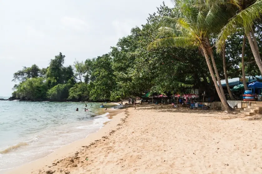 trat beach thailand
