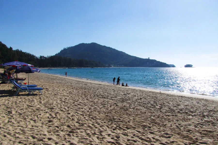 plage Nai Yang nord phuket