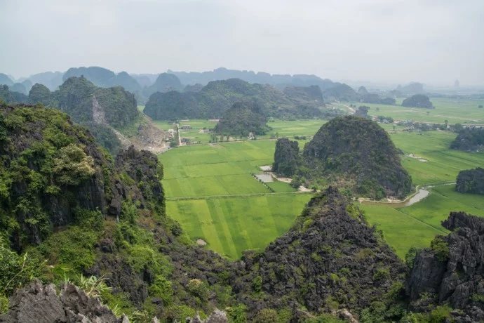 motorcycle roadtrip north vietnam tam coc