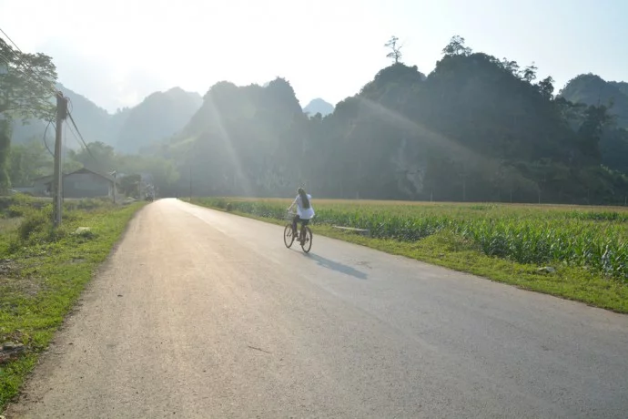 motorbike roadtrip north vietnam