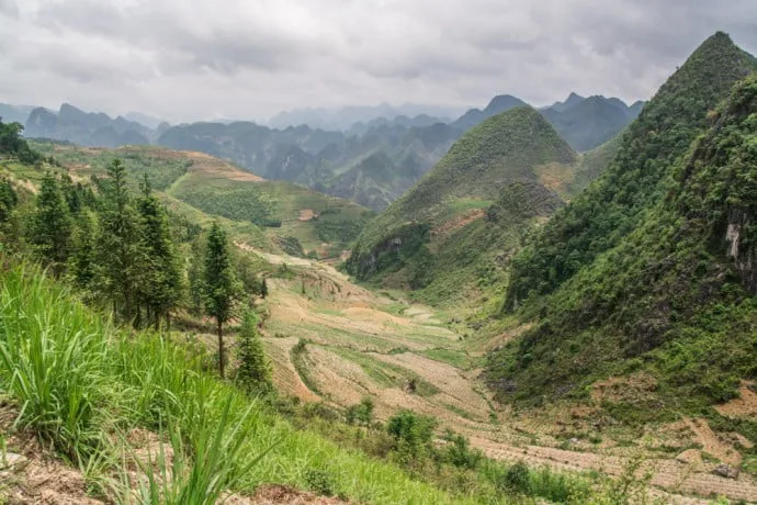 motorcycle roadtrip north vietnam dong van