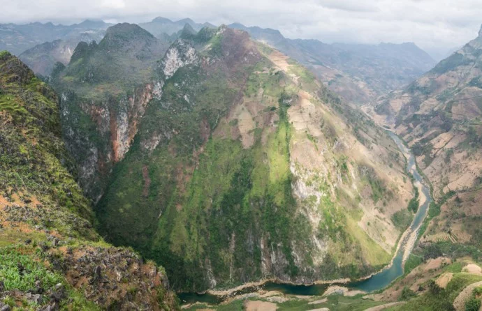 motorcycle roadtrip north vietnam meo vac