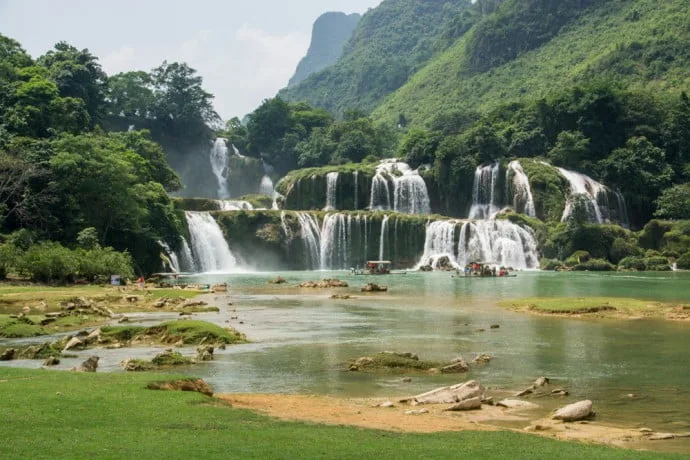 motorcycle roadtrip north vietnam ban gioc