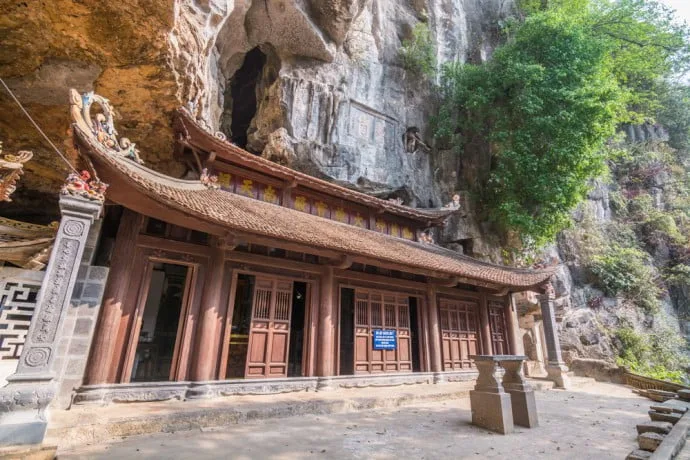 bich dong pagoda - tam coc - ninh binh - Vietnam