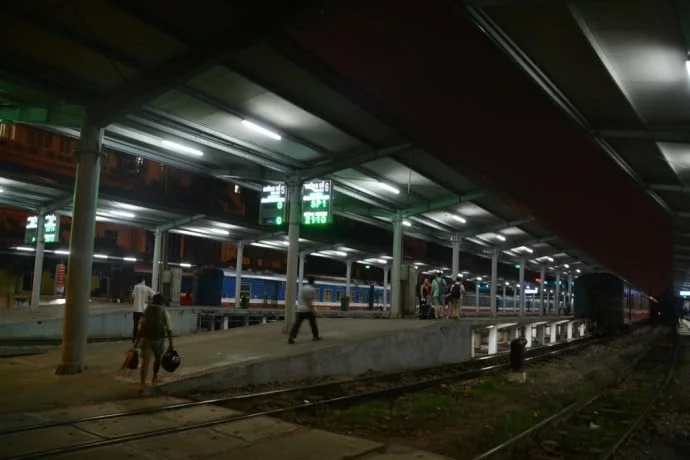 hanoi vietnam train station