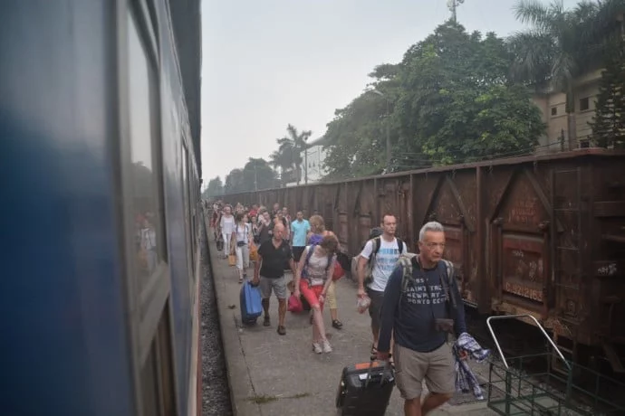 train orient express lao cai vietnam