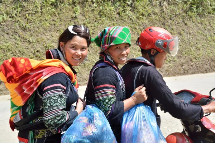 black hmong sapa vietnam motorcycle