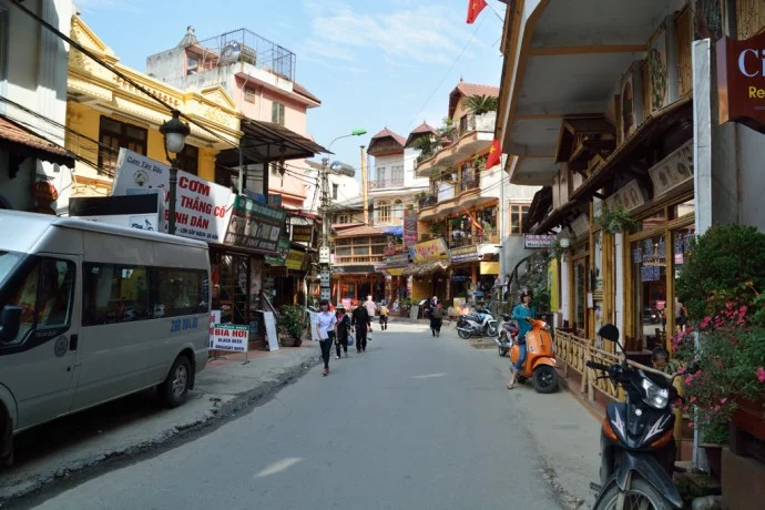 sapa street vietnam