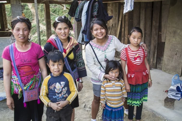 hmong family hau thao sapa vietnam