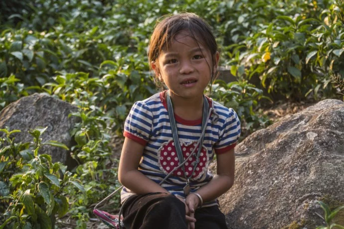 hmong child hau thao sapa vietnam